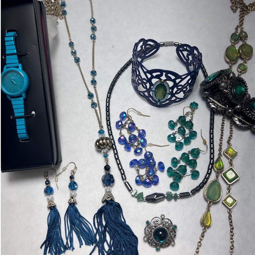 Watch Jewelry Lot Teal Blue Green‎ Boho Tassel Necklace Earrings Brooch Avon